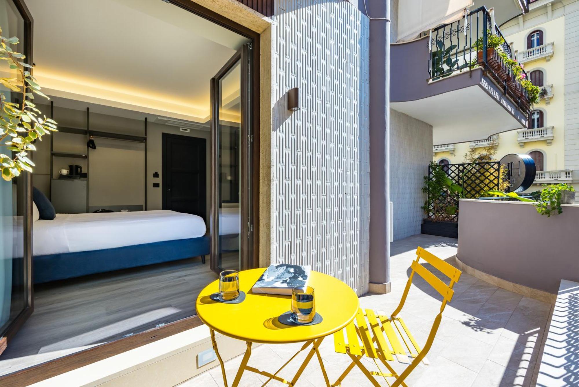 Mh Suites Plebiscito Neapel Exterior foto